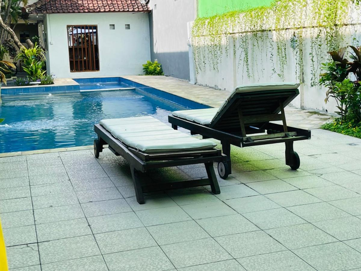 Wisma tamu Mulia Legian Seminyak (Bali)