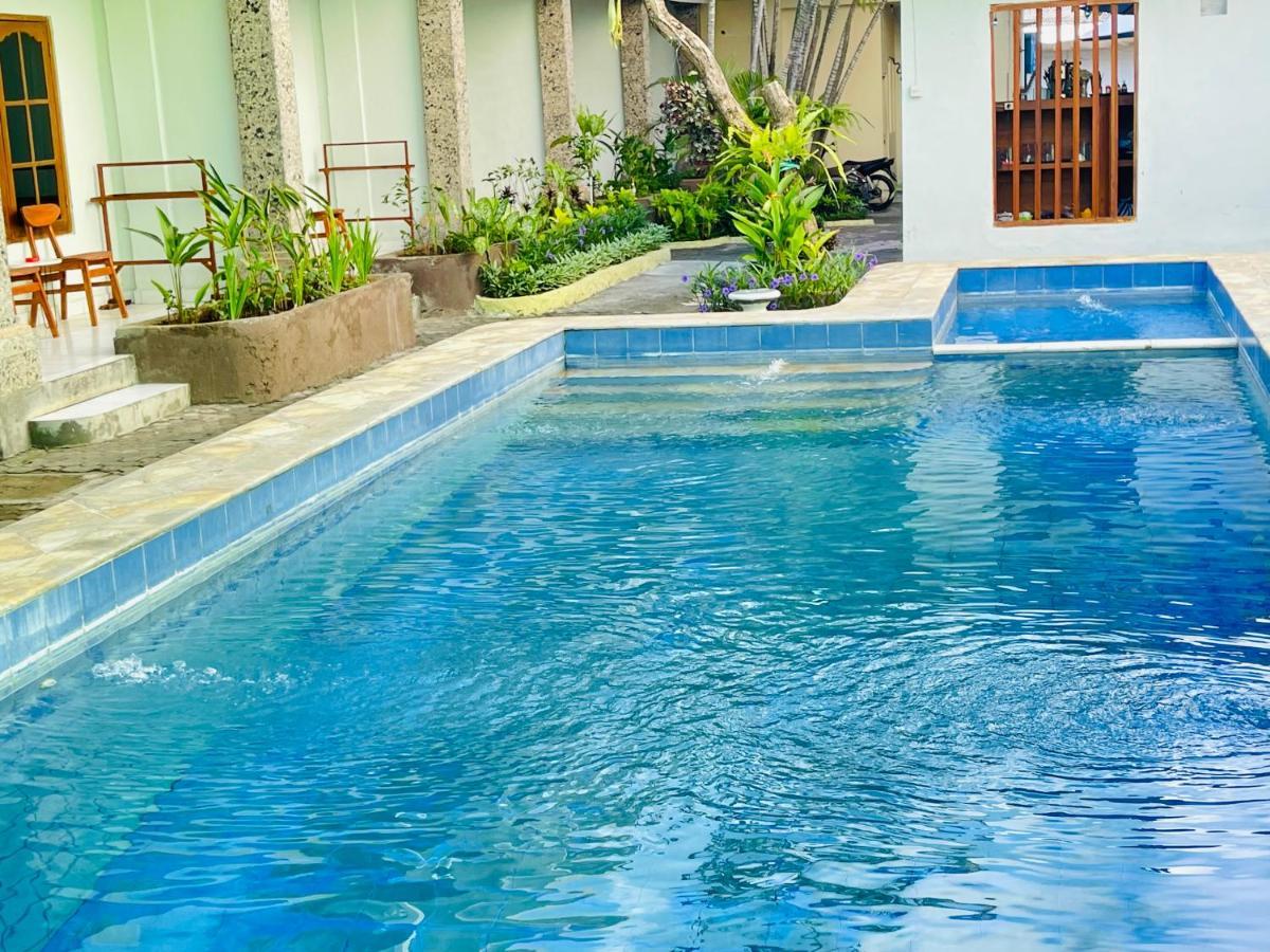 Wisma tamu Mulia Legian *